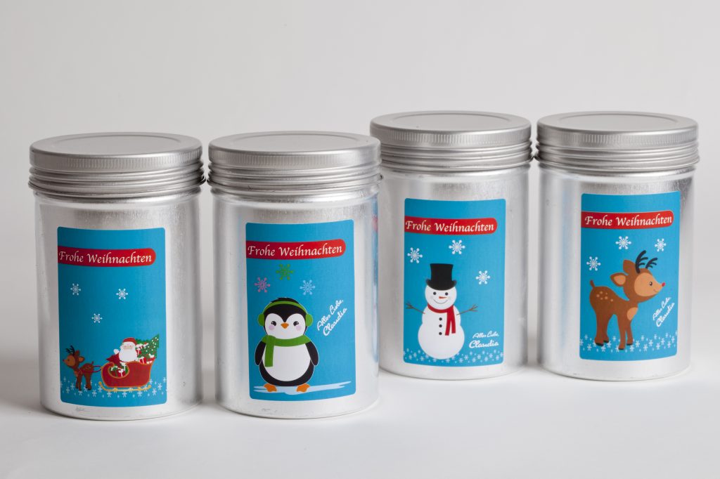 Weihnachtsetiketten im Design Rudolfhübsch verpackt - persönliche Teegeschenke